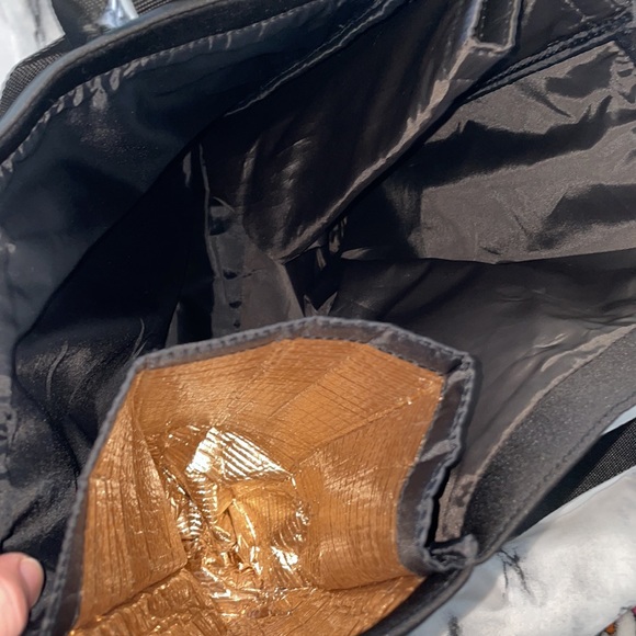 Victorias Secret Insulated Tote - Picture 2 of 2